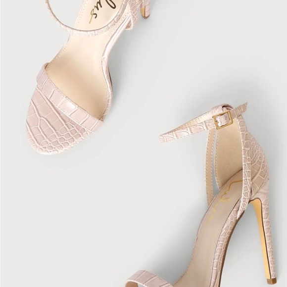 ❤️ HOST PICk❤️NIB  Lulu’s heels - Picture 2 of 4
